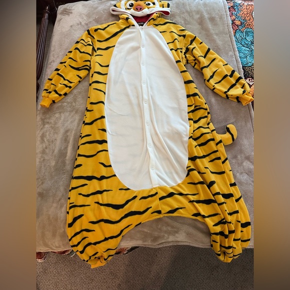 Sazac tiger kigurumi onsie costume - Picture 3 of 10